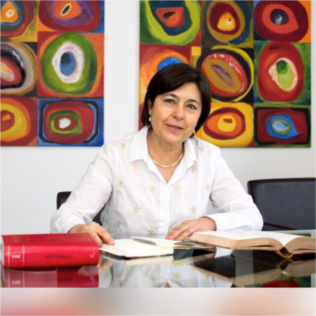 María Angélica Duvauchelle R.