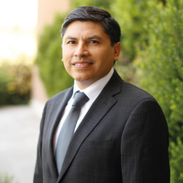 Dr. Daniel Farías Miranda