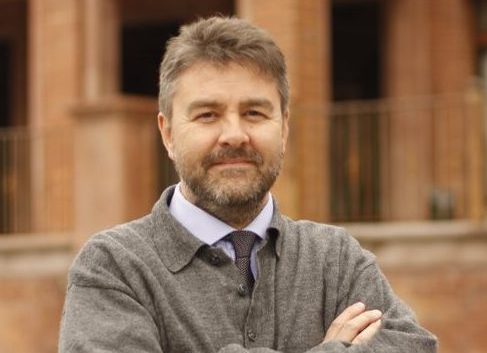 Dr. Rolando Morales Huber