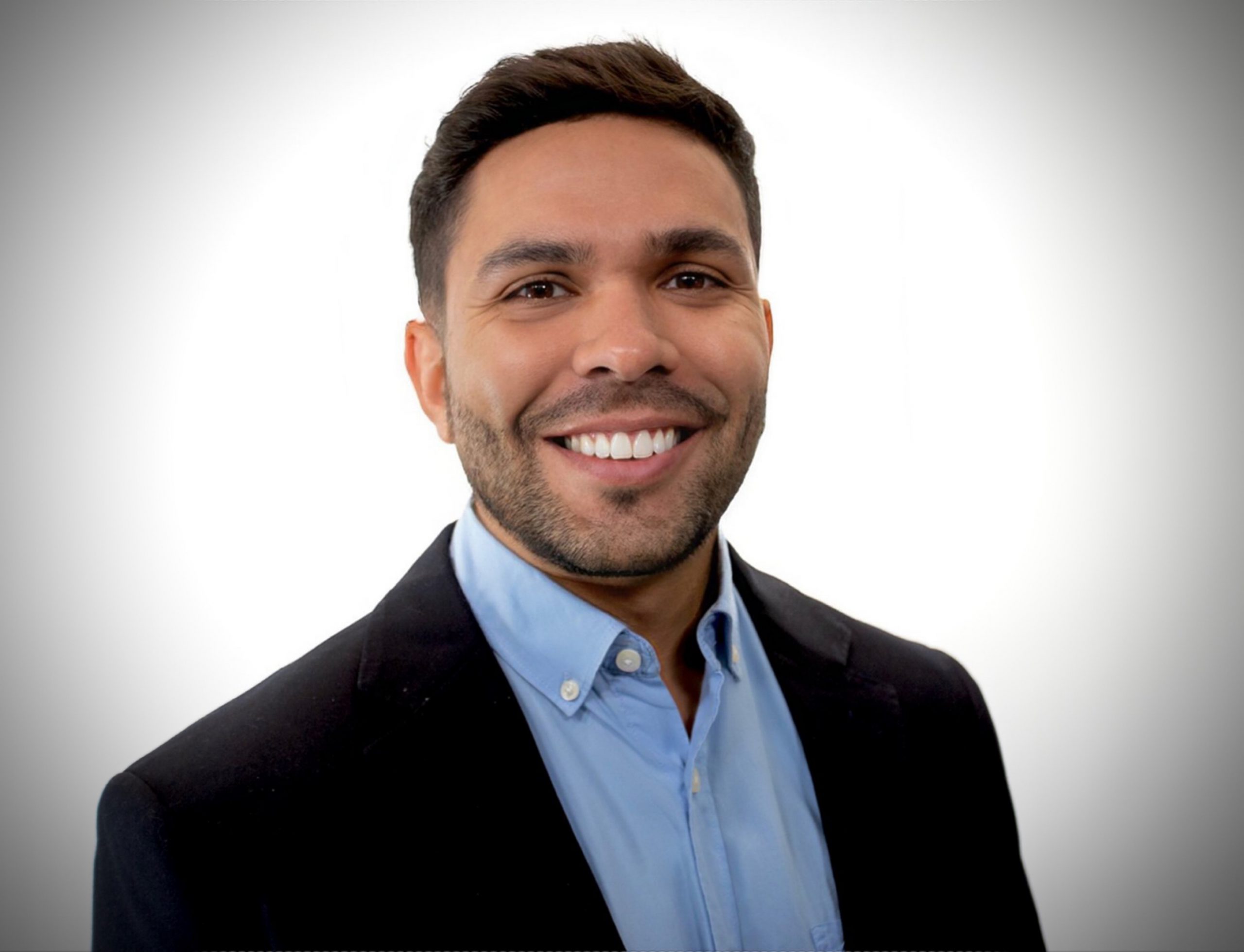 Adrián Castillo