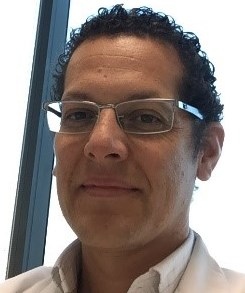 Dr. Carlos Asenjo Oyarzún