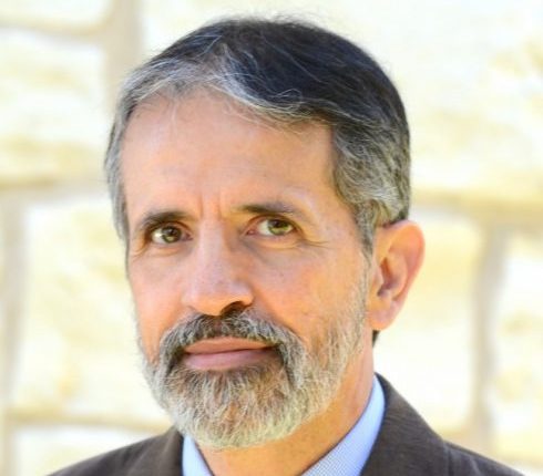 Dr. Carlos Machado