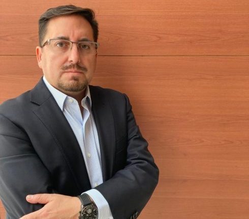 Cristián Uribe V.