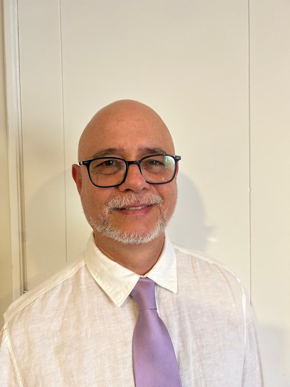 Dr. Carlos Reyna Rodriguez