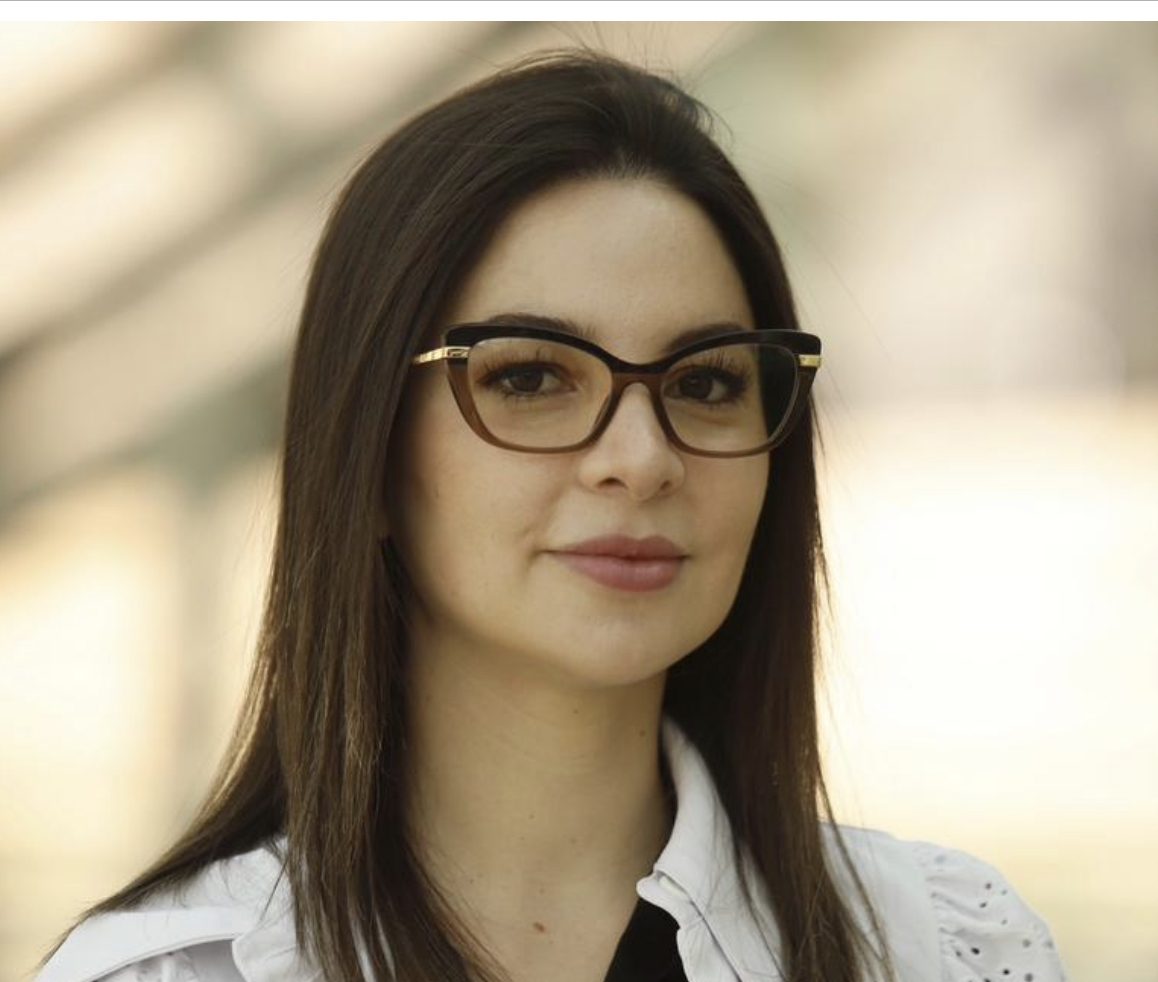 Dra. Nicole Abaroa Cajiao