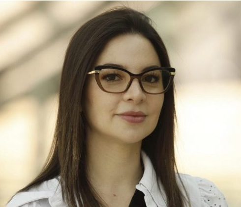 Dra. Nicole Abaroa Cajiao