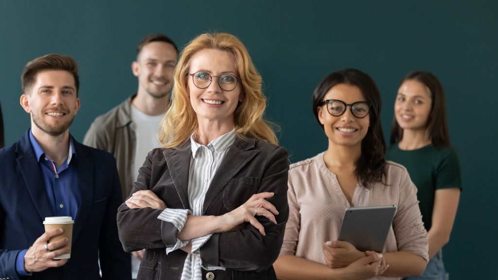 Magíster en Dirección y Gestión Escolar de la Universidad de los Andes