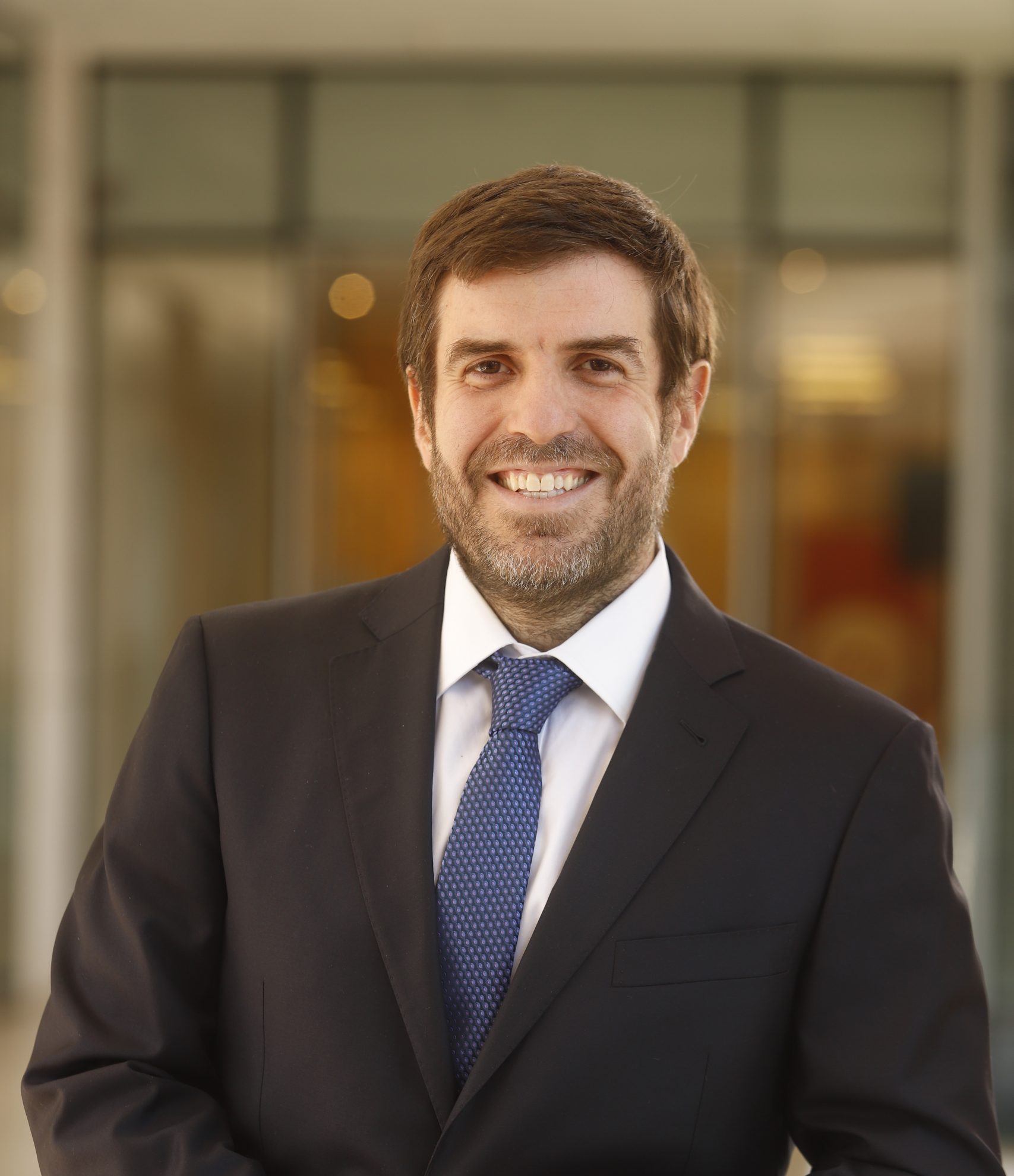 Dr. Raimundo Gacitúa