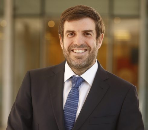 Dr. Raimundo Gacitúa
