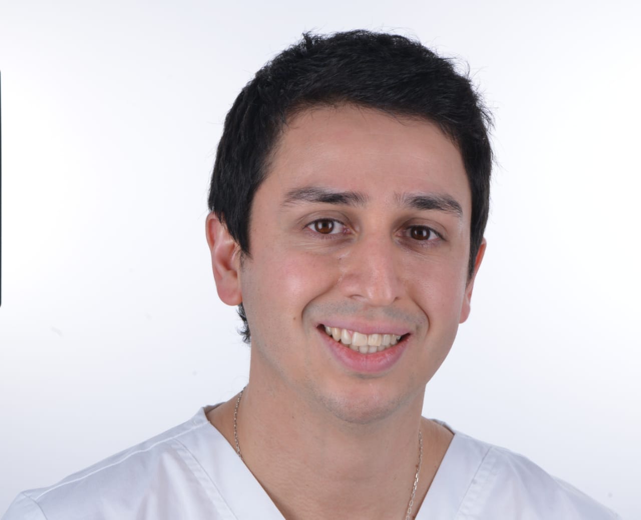 Dr. Matías Contreras Avello
