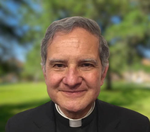 Pbro. Alejandro González Gatica