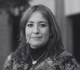 Rosa González R.