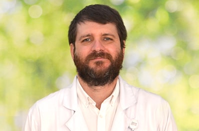 Dr. Tomás Middleton