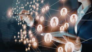 ¿Cómo analizar miles de comentarios en redes sociales sin leerlos uno por uno? 