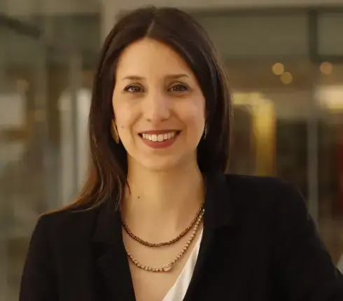 Dra. Isidora Mujica
