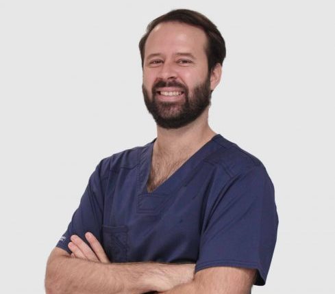 Dr. Vicente Wielandt Albónico